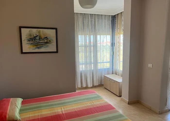 게스트하우스 Lena's Qerret (Tirana)